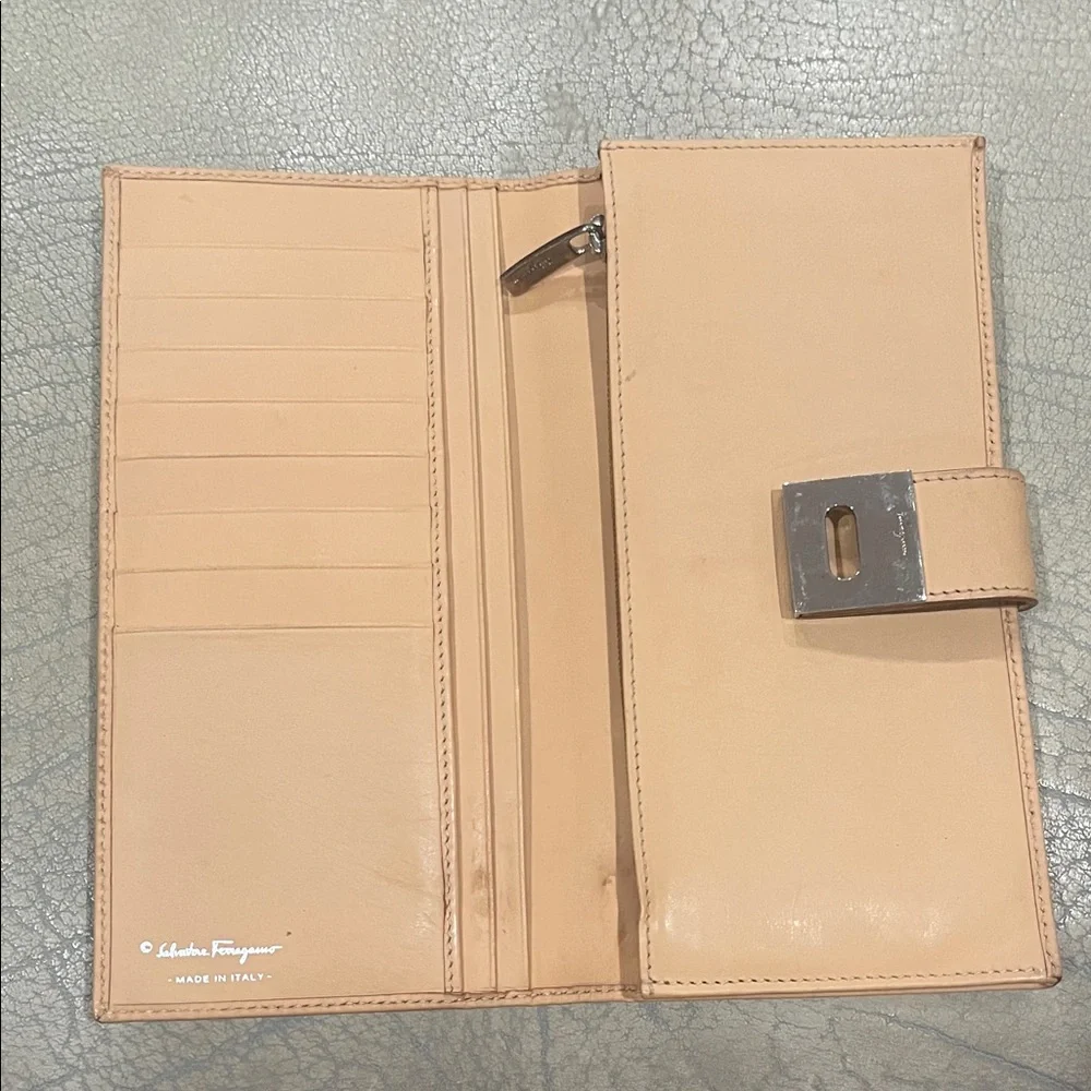 Salvatore Ferragamo Vintage Tan Leather Shoulder Bag and Wallet